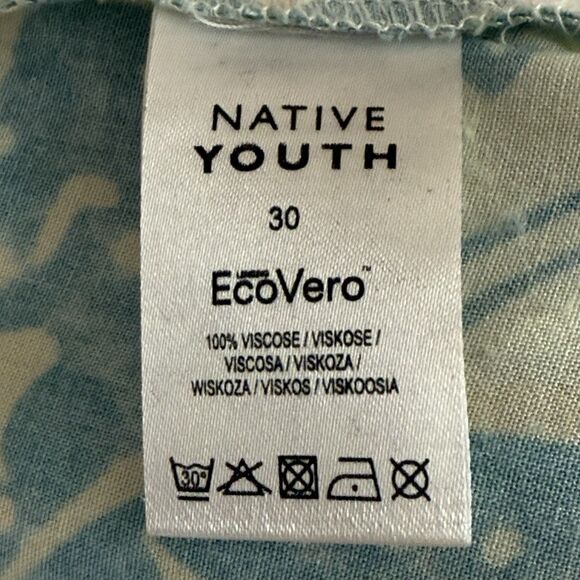 NWT Native Youth‎ Lavera Green Tile Print Shorts Size 30 - Picture 6 of 16
